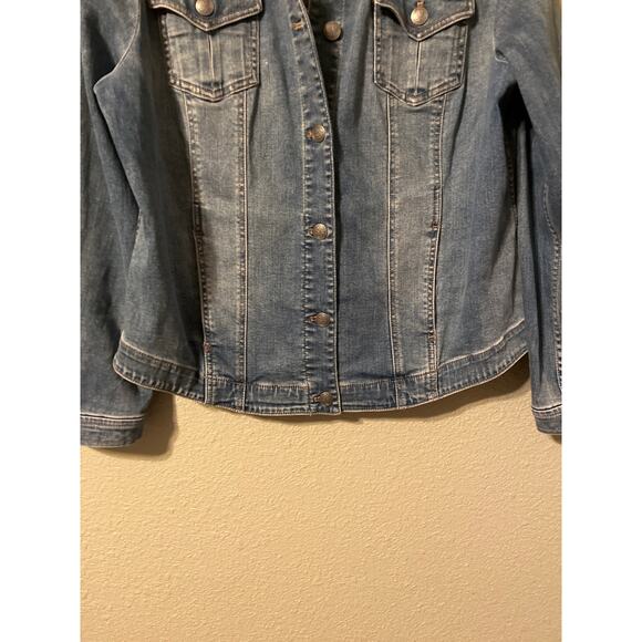 Chicos brand women’s Jean jacket - Picture 3 of 7